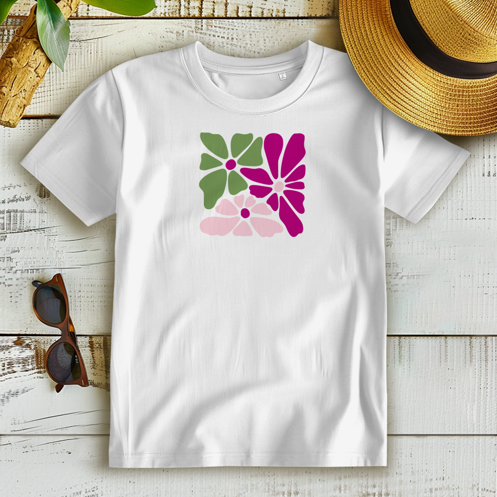 "Women's T-Shirt with Print - Stylish & Comfortable / Discover Now"