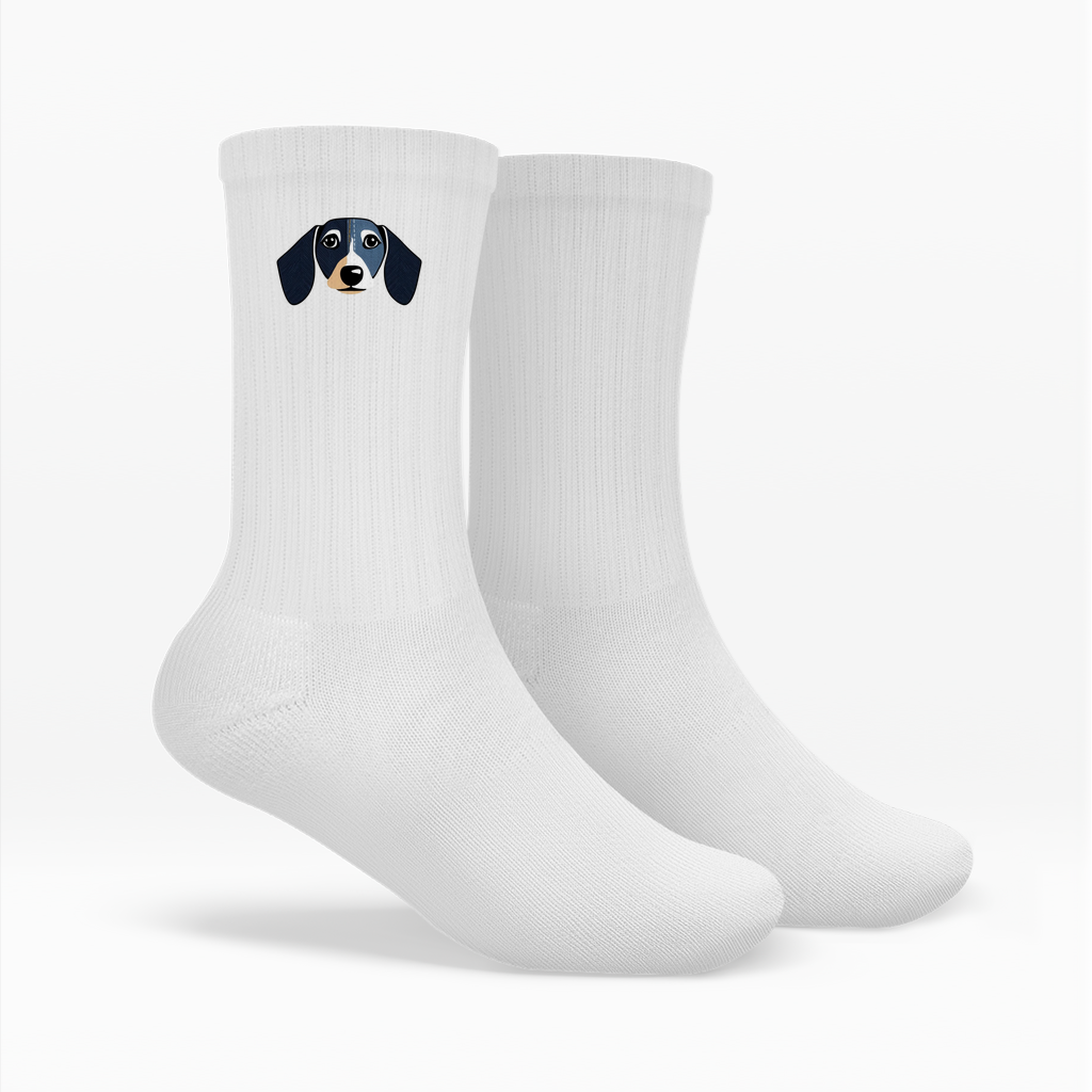 weisse Tennissocke mti dackel print am oberen Rand mittig