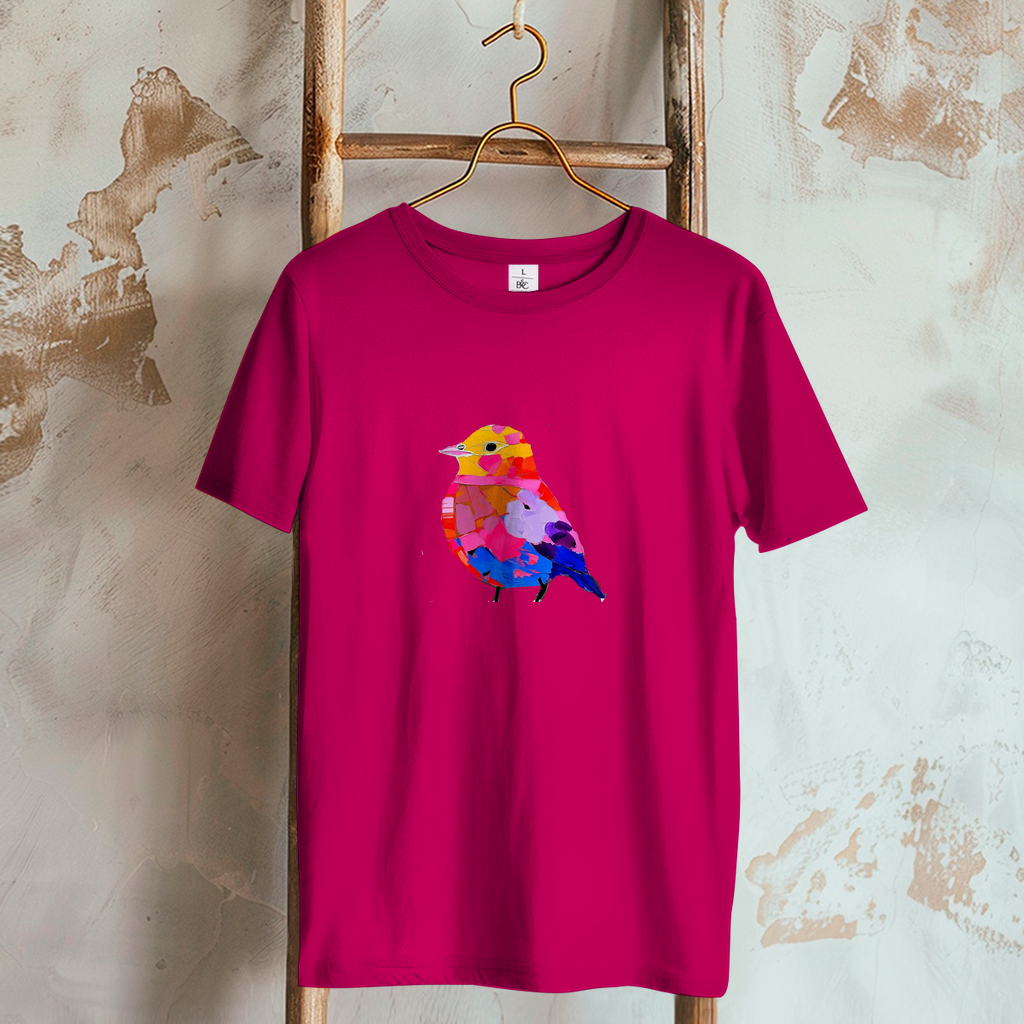 Camiseta de mujer con motivo de pájaros coloridos, moderna y artística.