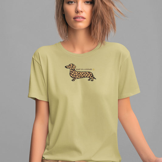 Oversize Dackel T-Shirt für Sie&Inn mit Zitat "HEART OF A LEOPARD"