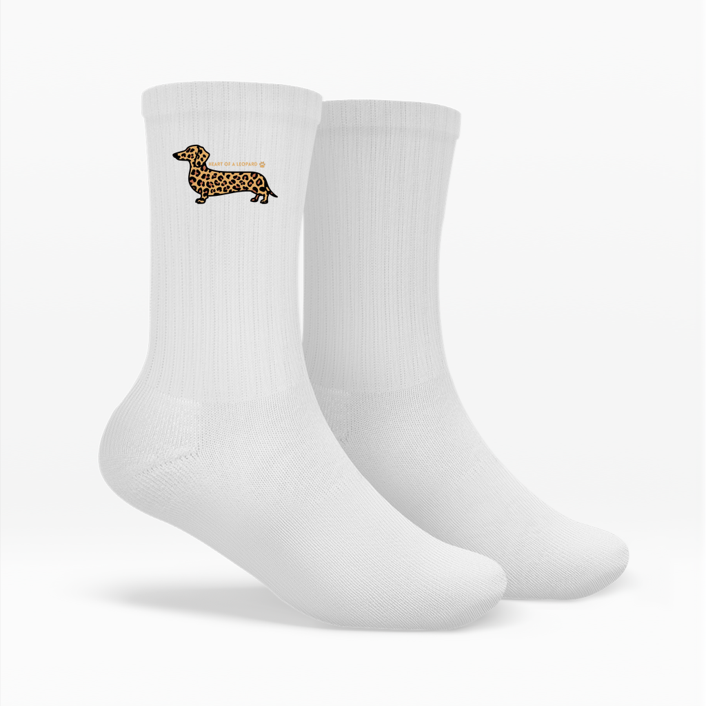 Crew Socken mit Dackel Print "Heart of a Leopard"- Leoparden allover
