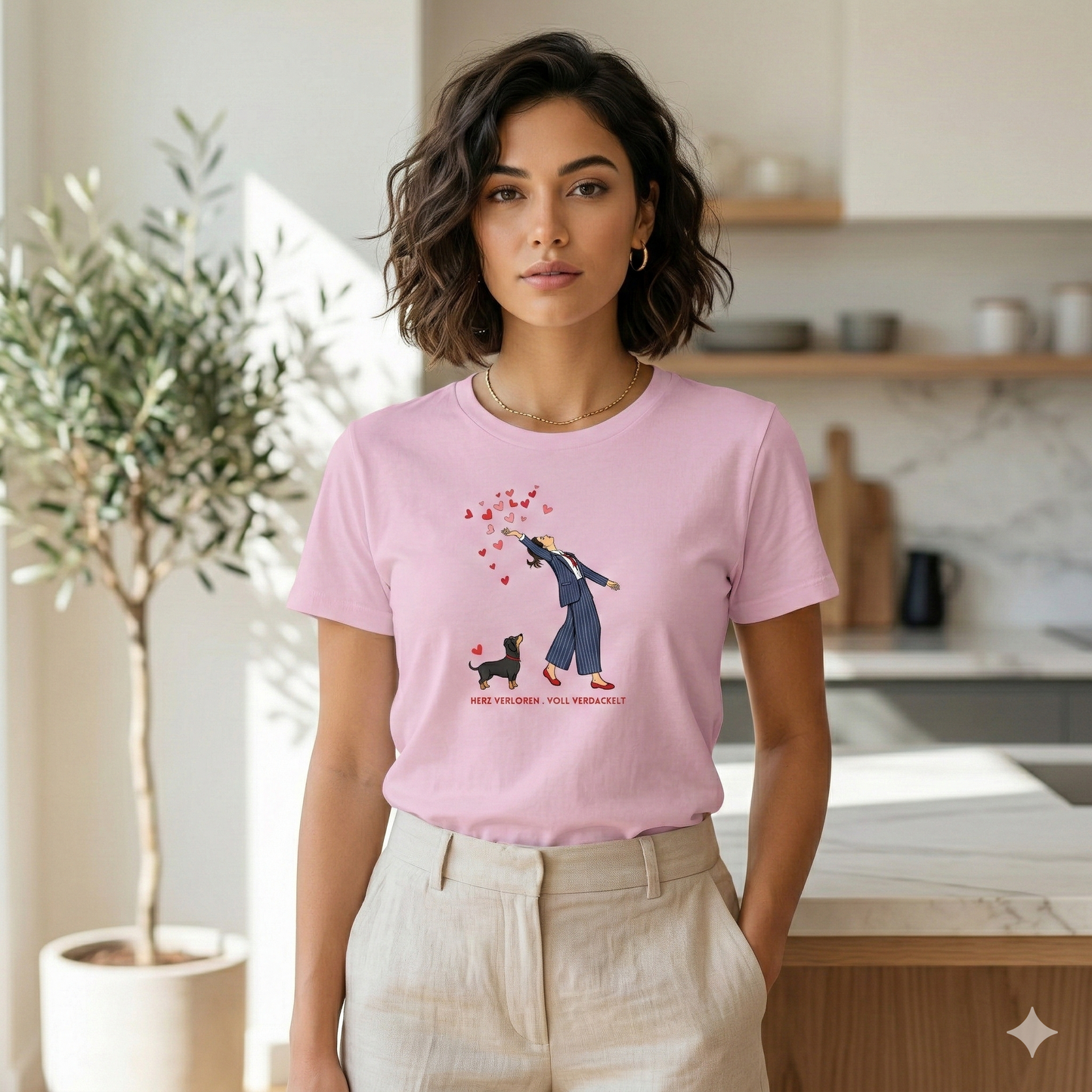 Premium Dackel Shirt mit Slogan "Herz verloren . voll verdackelt"