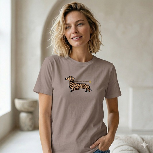 Oversize Dackel T-Shirt für Sie&Inn mit Zitat "HEART OF A LEOPARD"