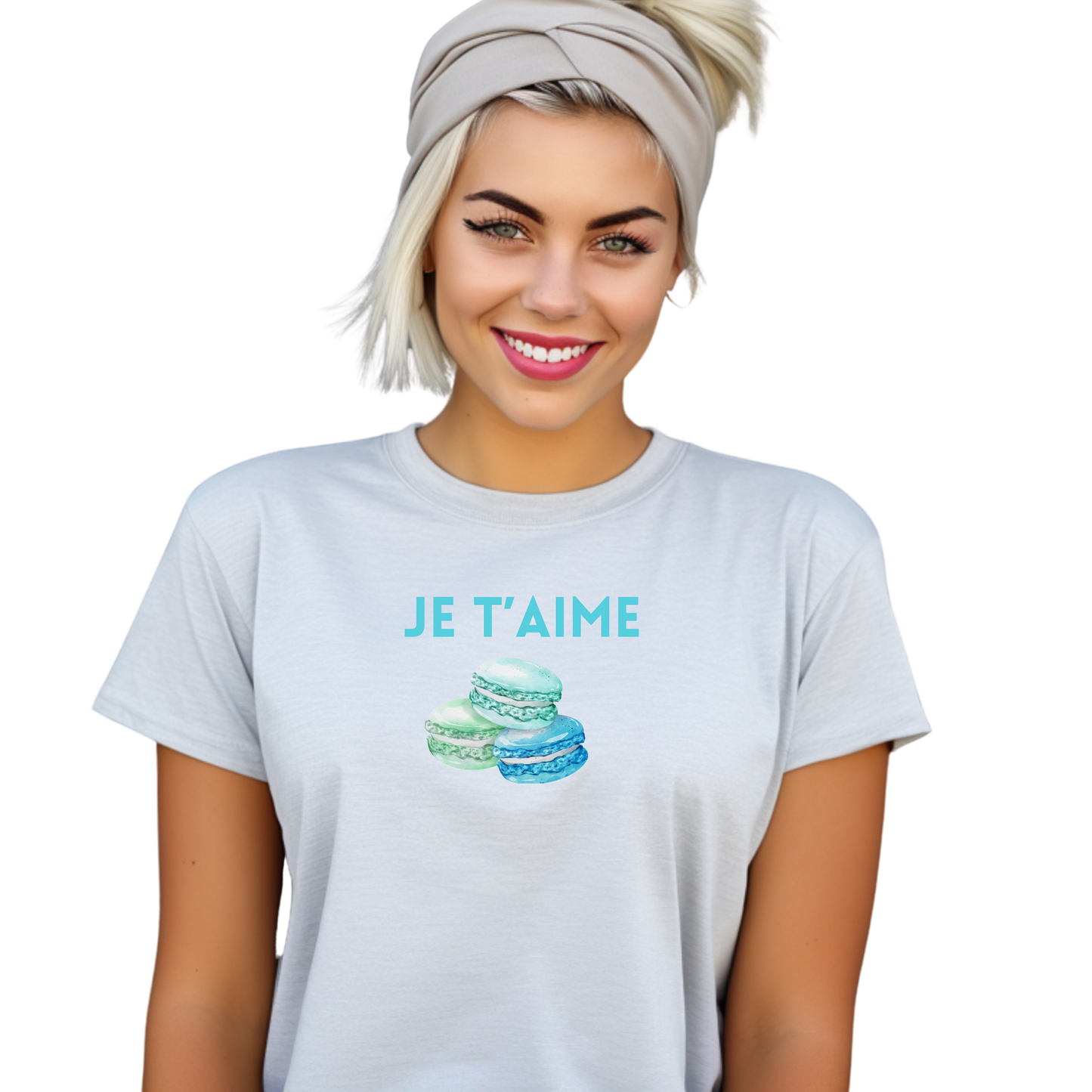 Round neck ladies T-shirt with funny saying for France fans "je t'aime"