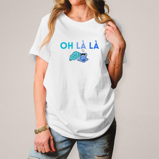 Damen T-Shirt in weiss mit Rundhalsausschnitt und witzigem Zitat "Oh La La". Vorderansicht 