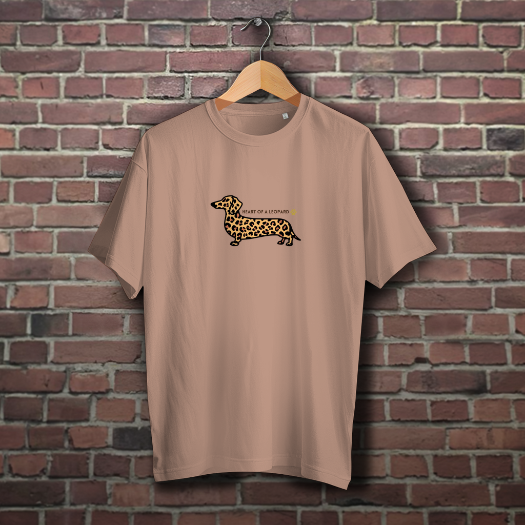Oversize Dackel T-Shirt für Sie&Inn mit Zitat "HEART OF A LEOPARD"