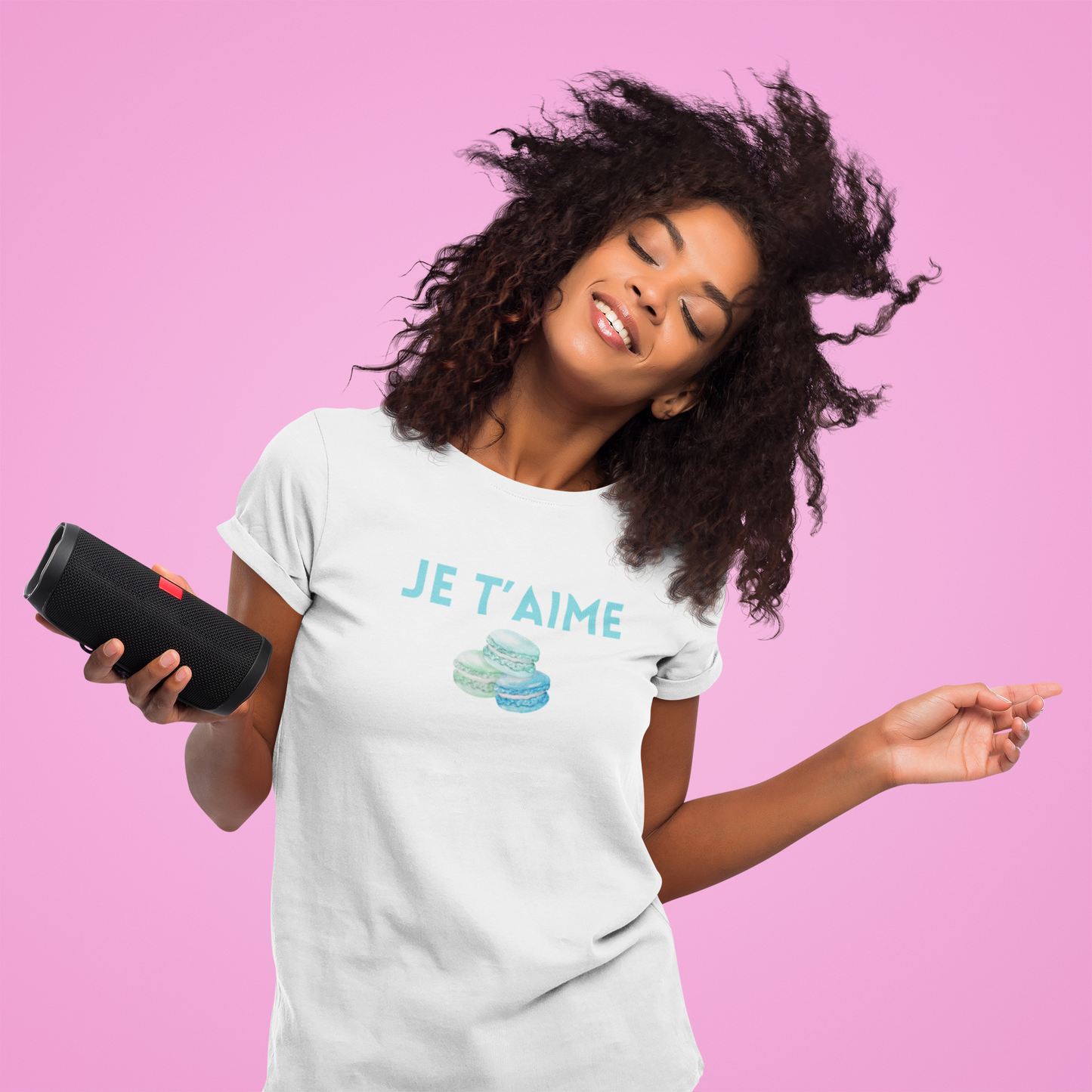 Round neck ladies T-shirt with funny saying for France fans "je t'aime"